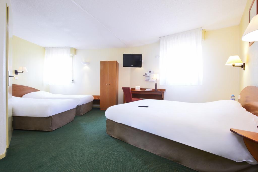 Kyriad Dunkerque Sud - Loon Plage Номер фото